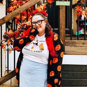 NWOT Unique Vintage Tee